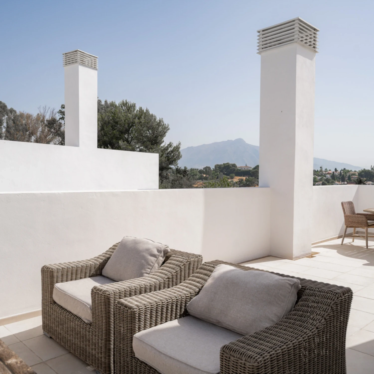 Click to open gallery