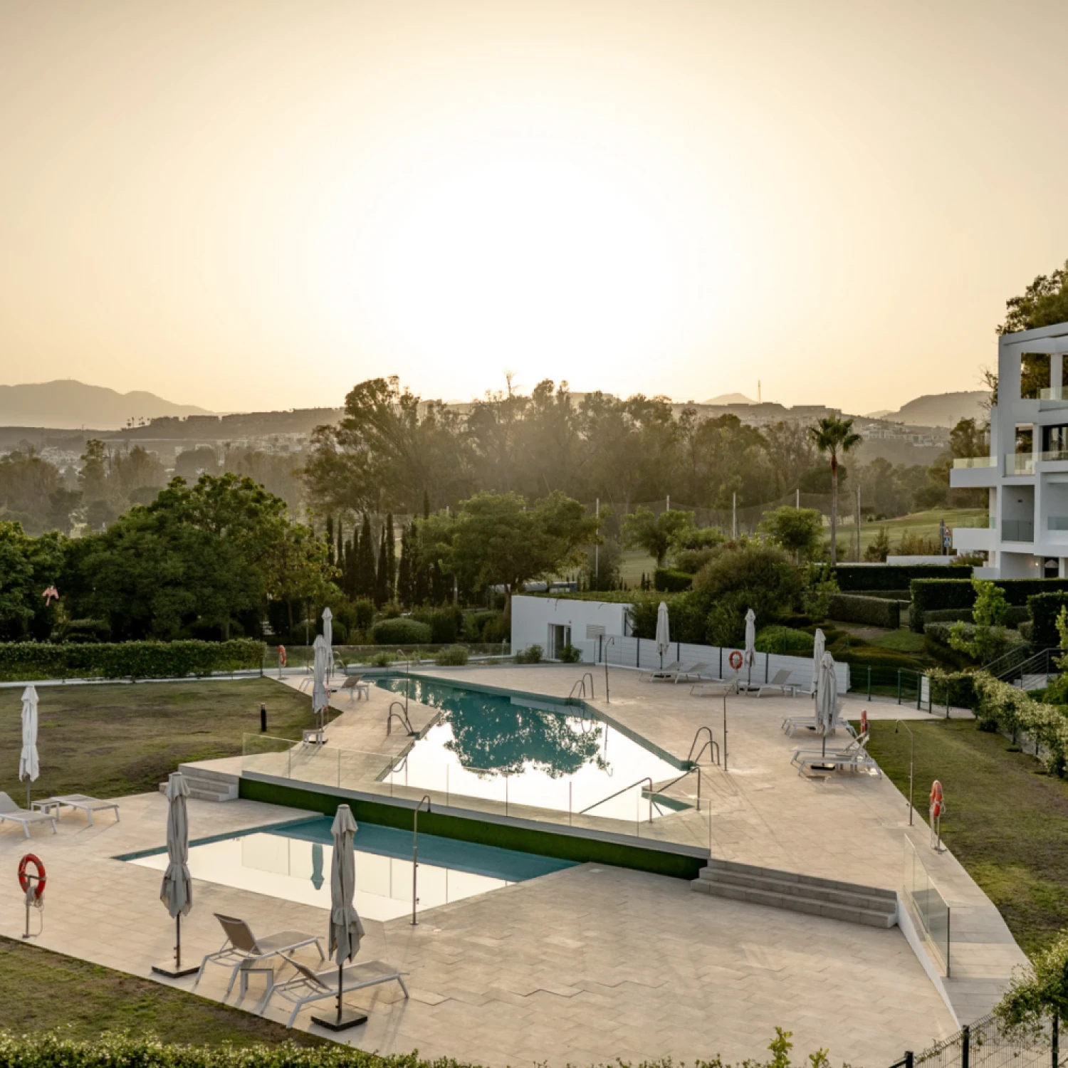 Click to open gallery