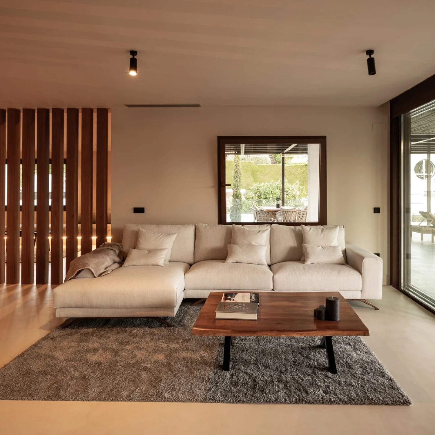 Click to open gallery