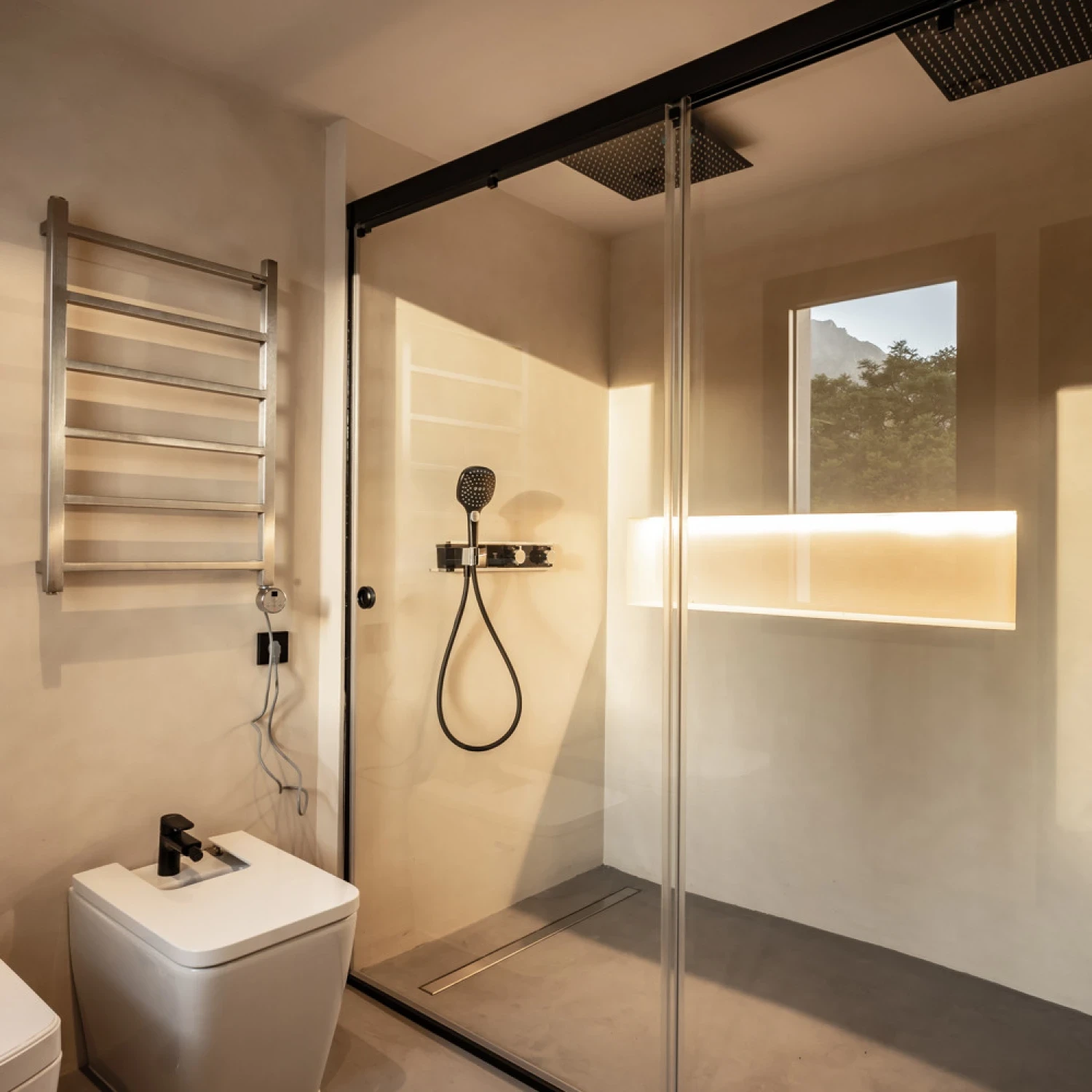 Click to open gallery