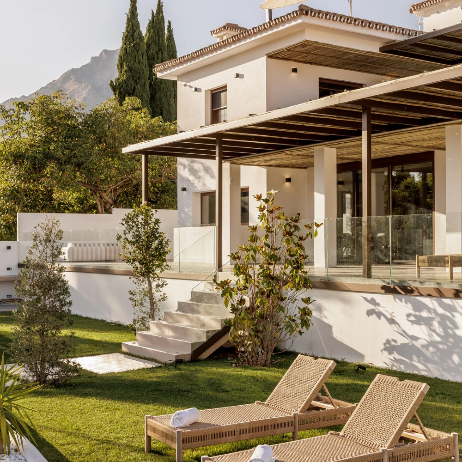 Click to open gallery