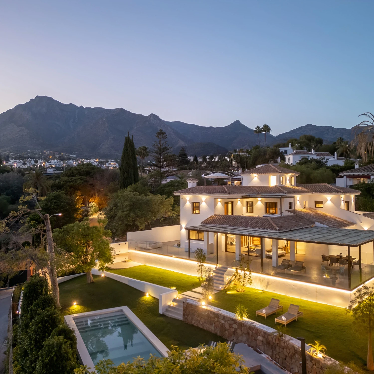 Click to open gallery