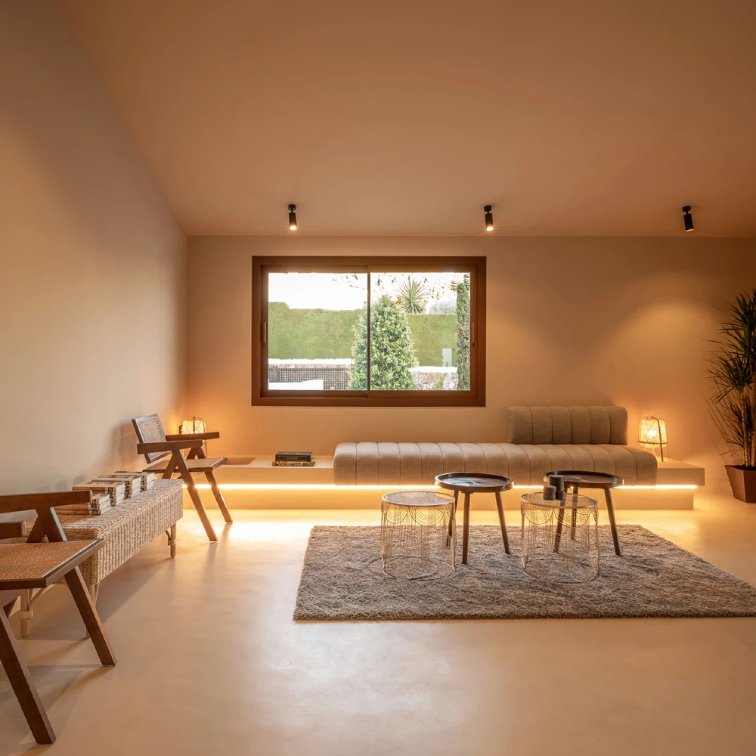 Click to open gallery