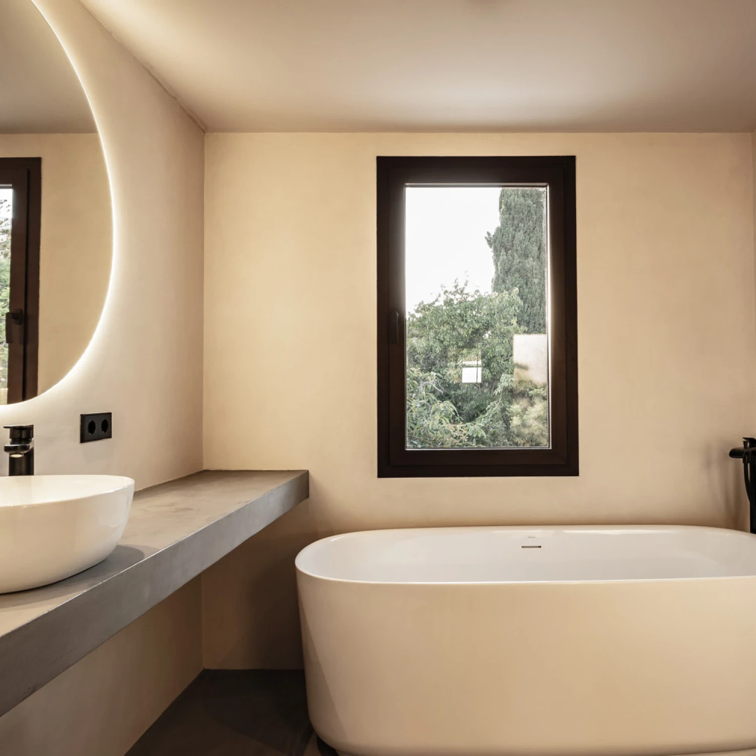 Click to open gallery