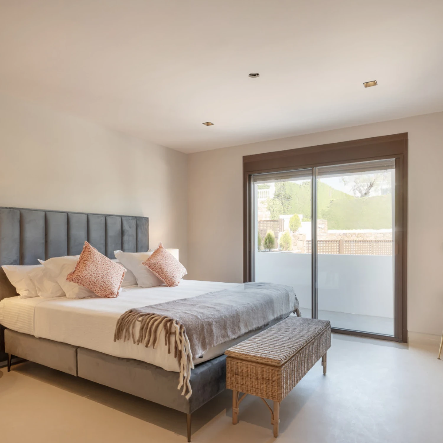 Click to open gallery