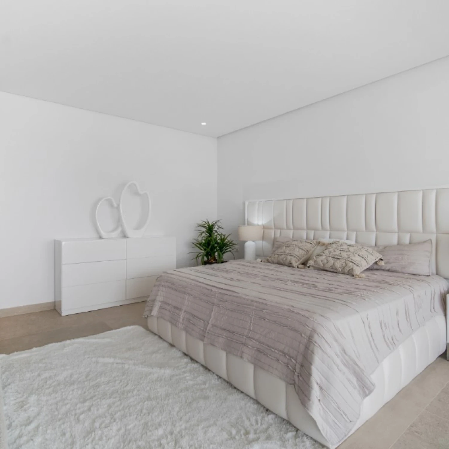 Click to open gallery