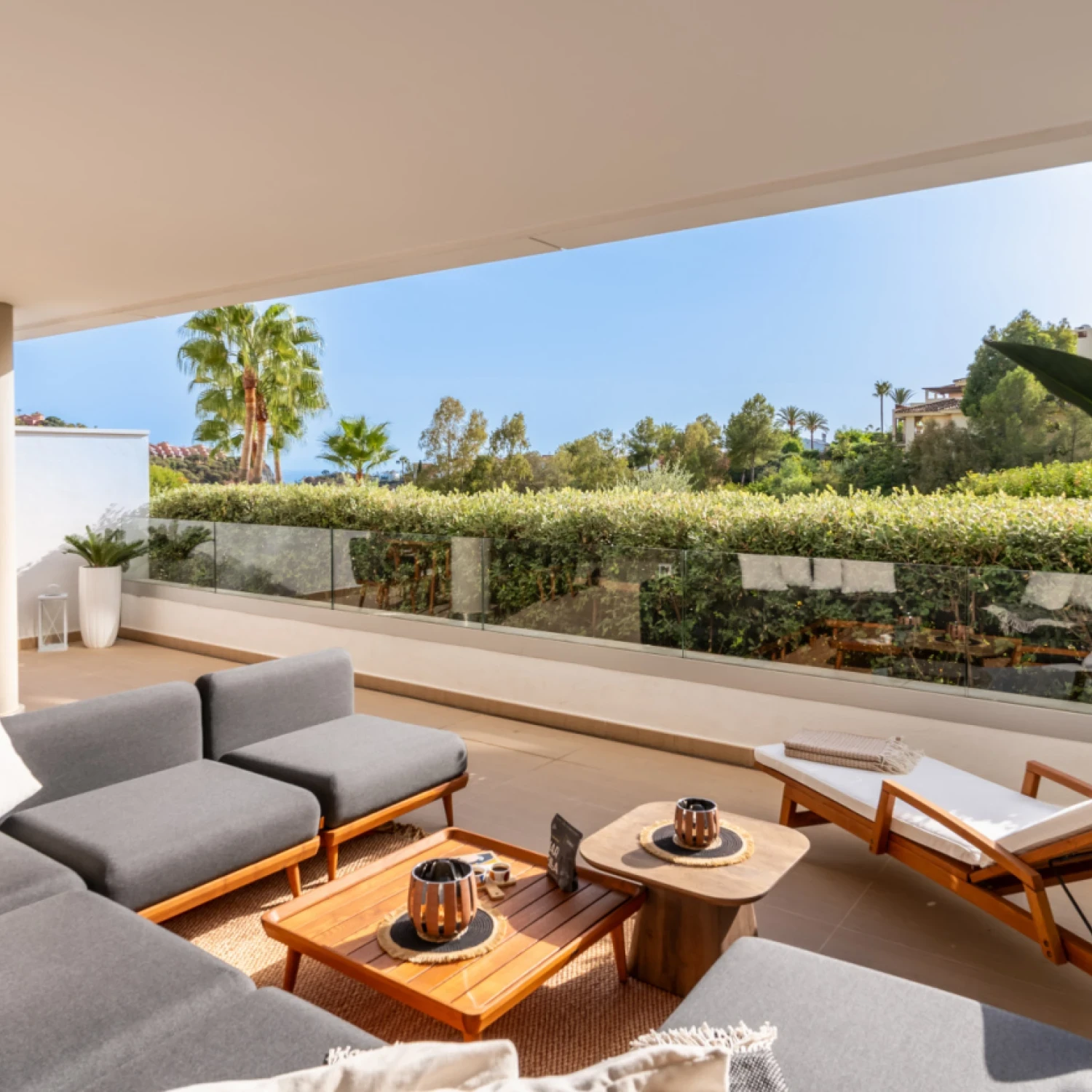 Click to open gallery