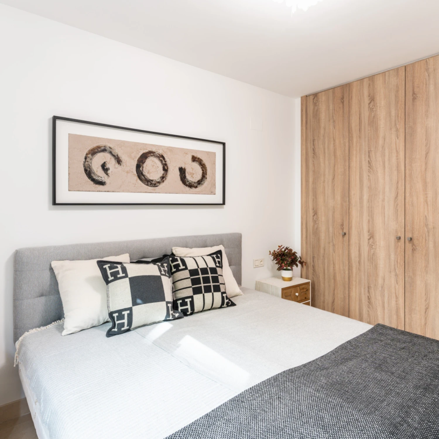 Click to open gallery