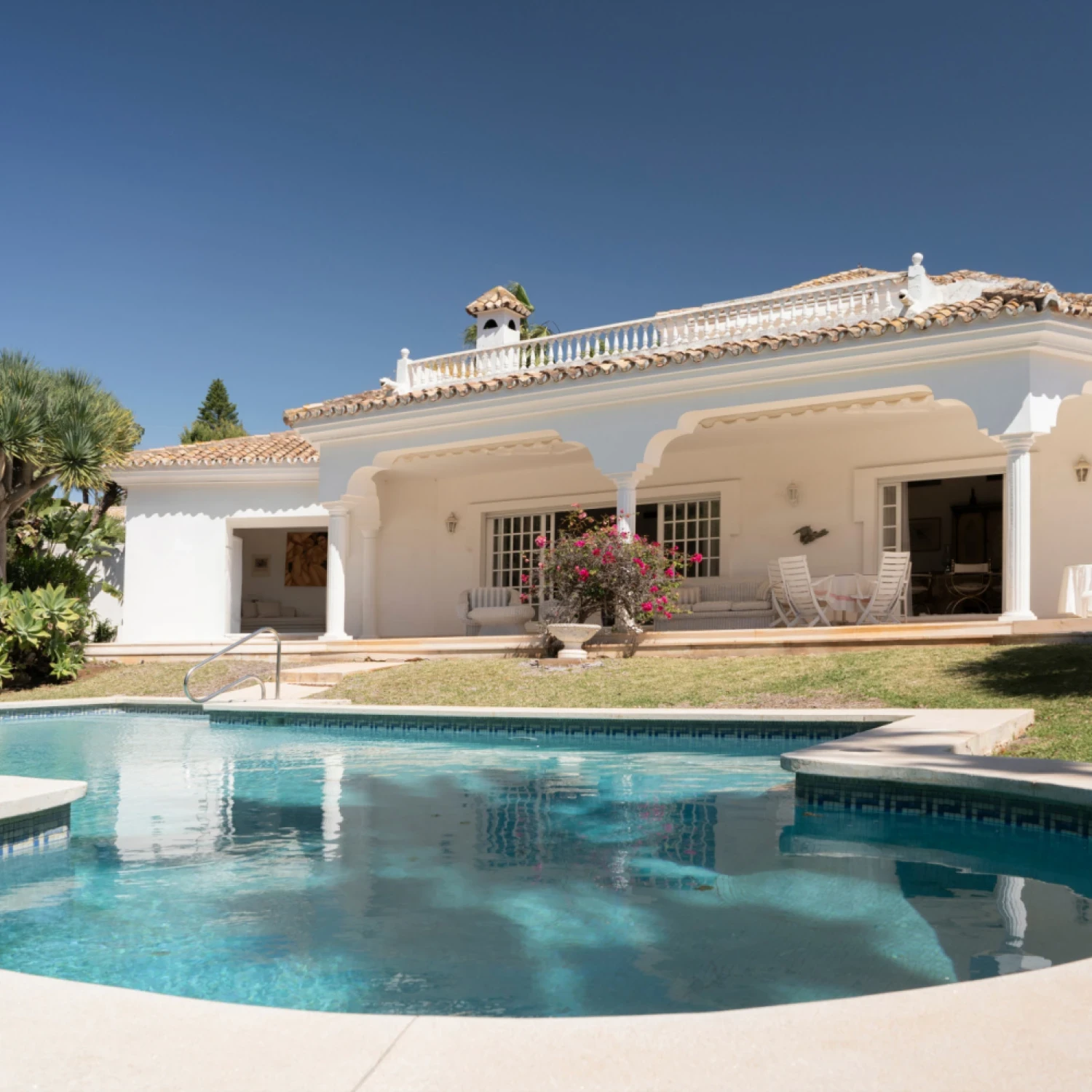 Click to open gallery