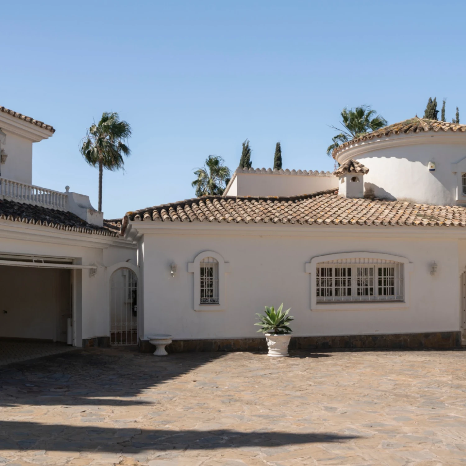 Click to open gallery