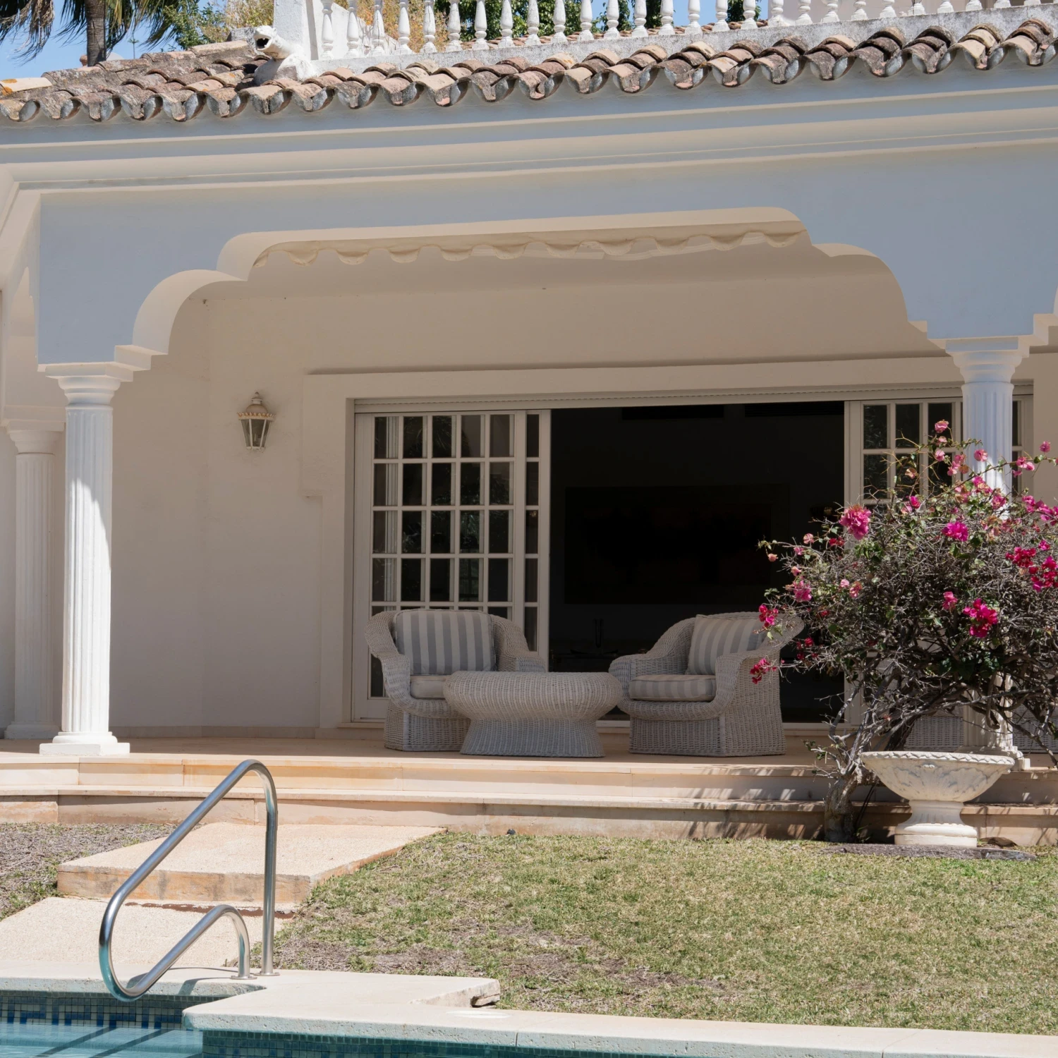 Click to open gallery