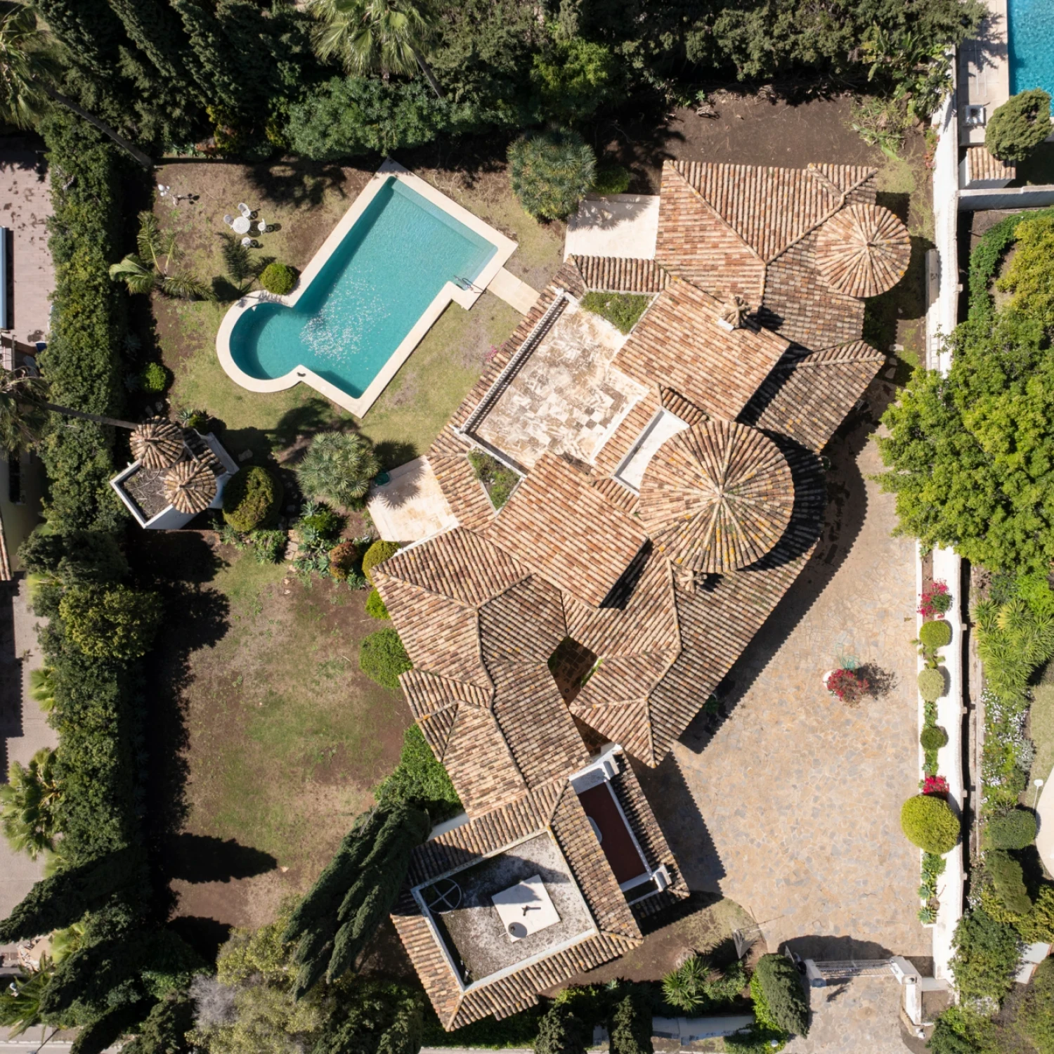 Click to open gallery