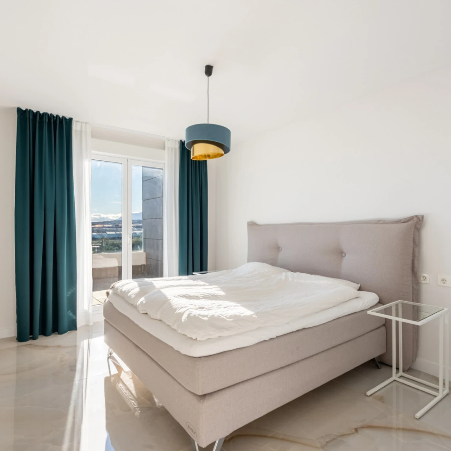 Click to open gallery