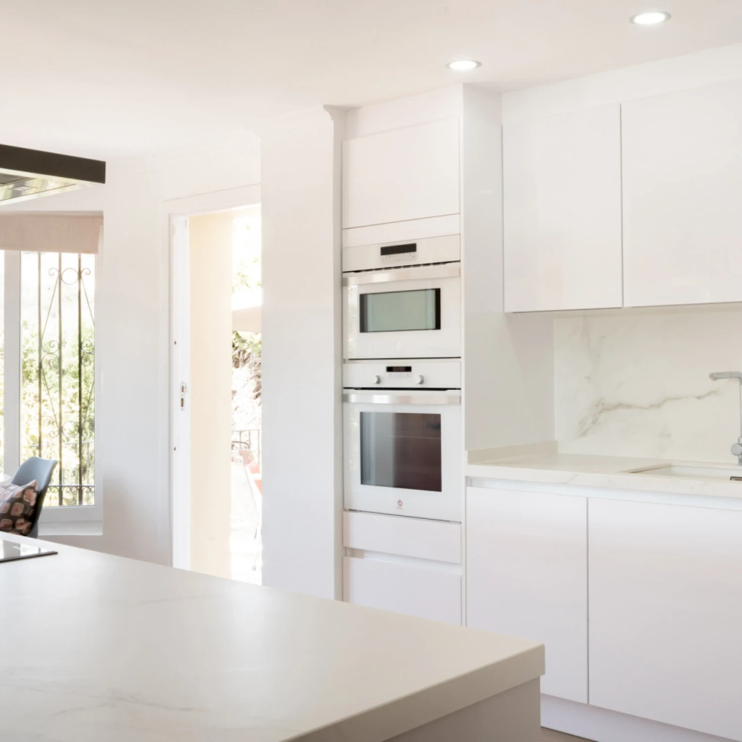 Click to open gallery