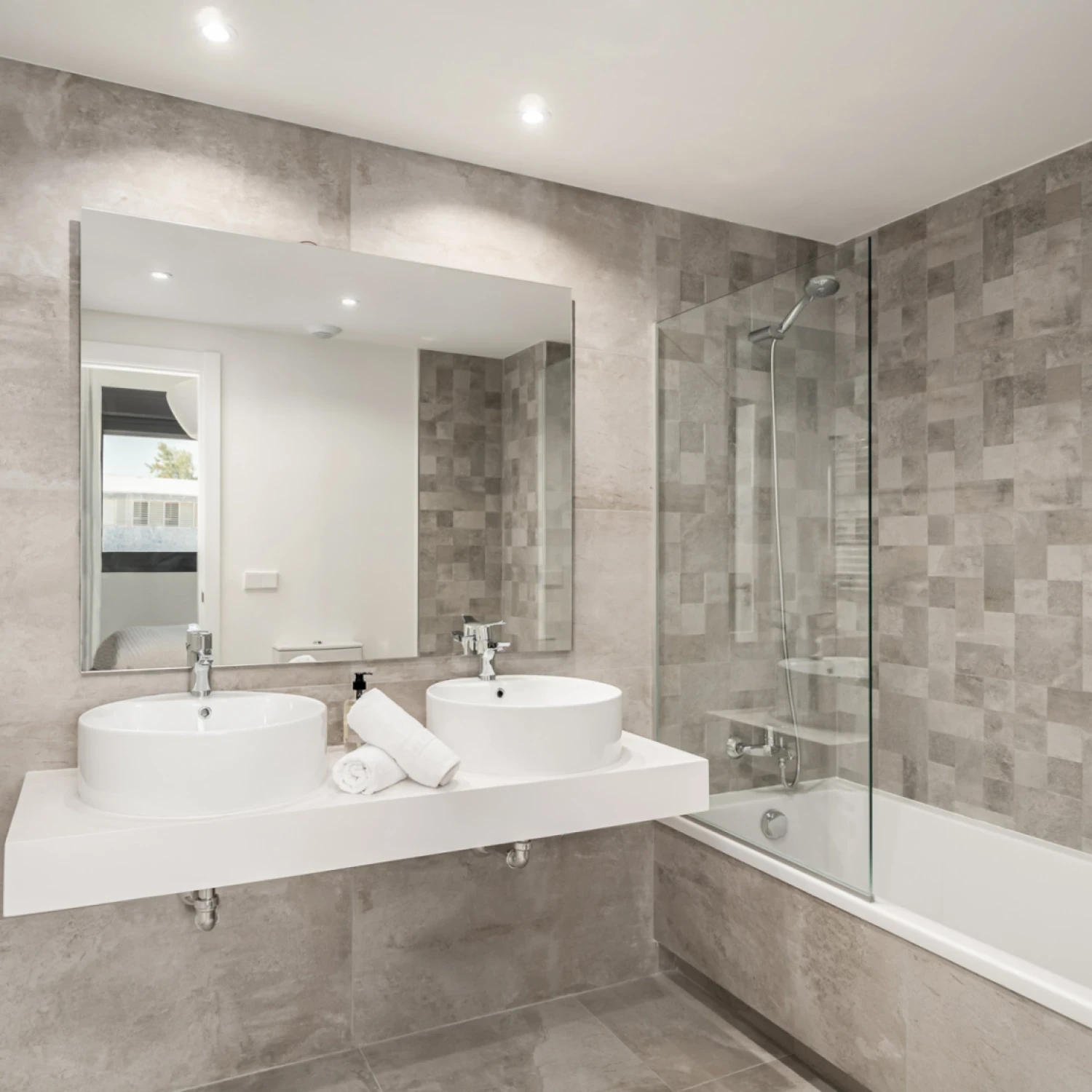 Click to open gallery