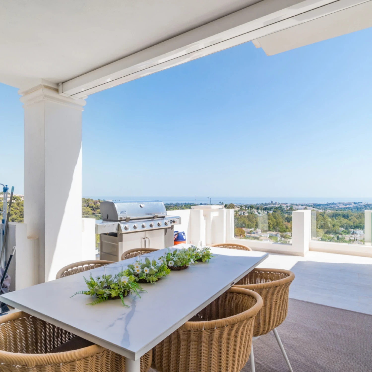 Click to open gallery