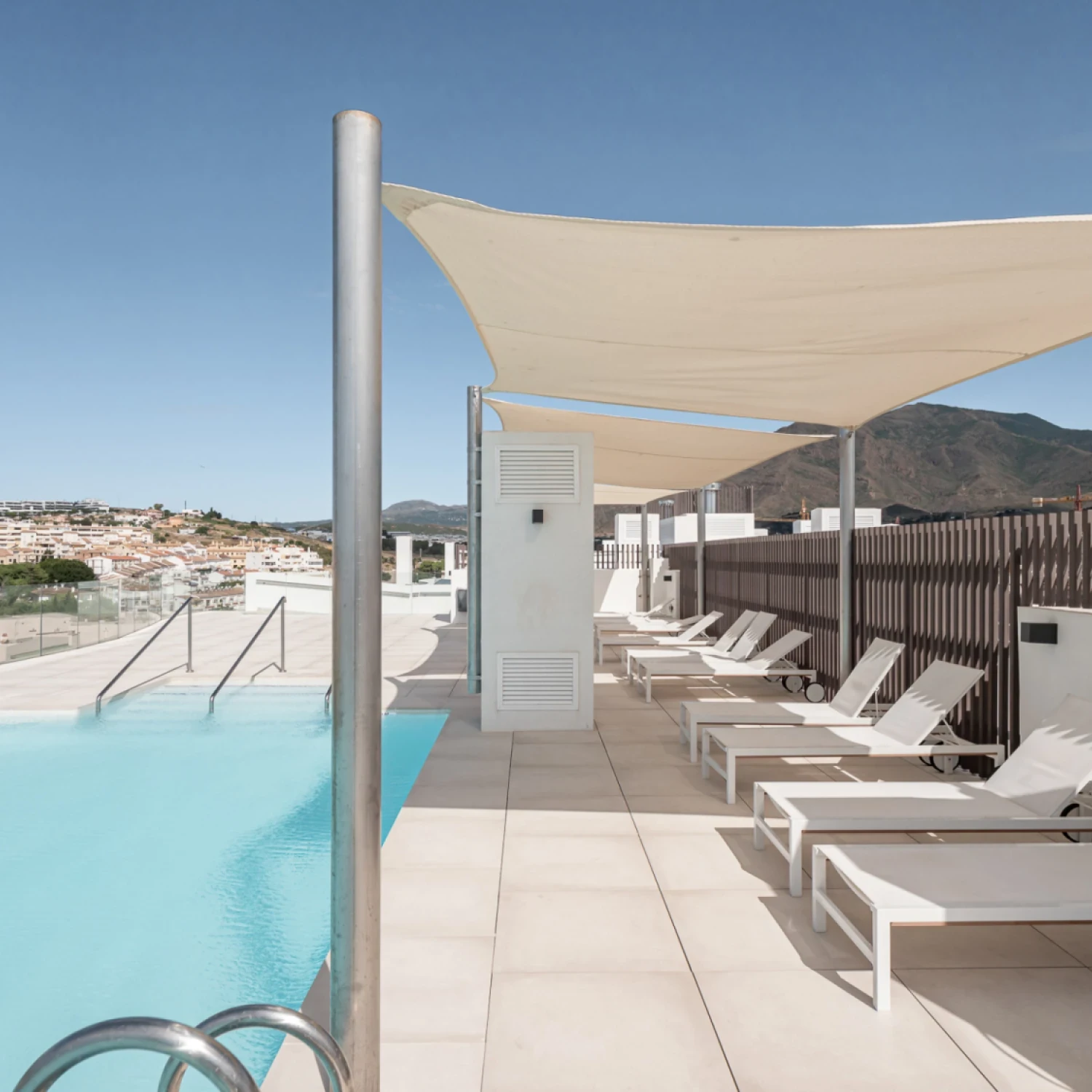 Click to open gallery