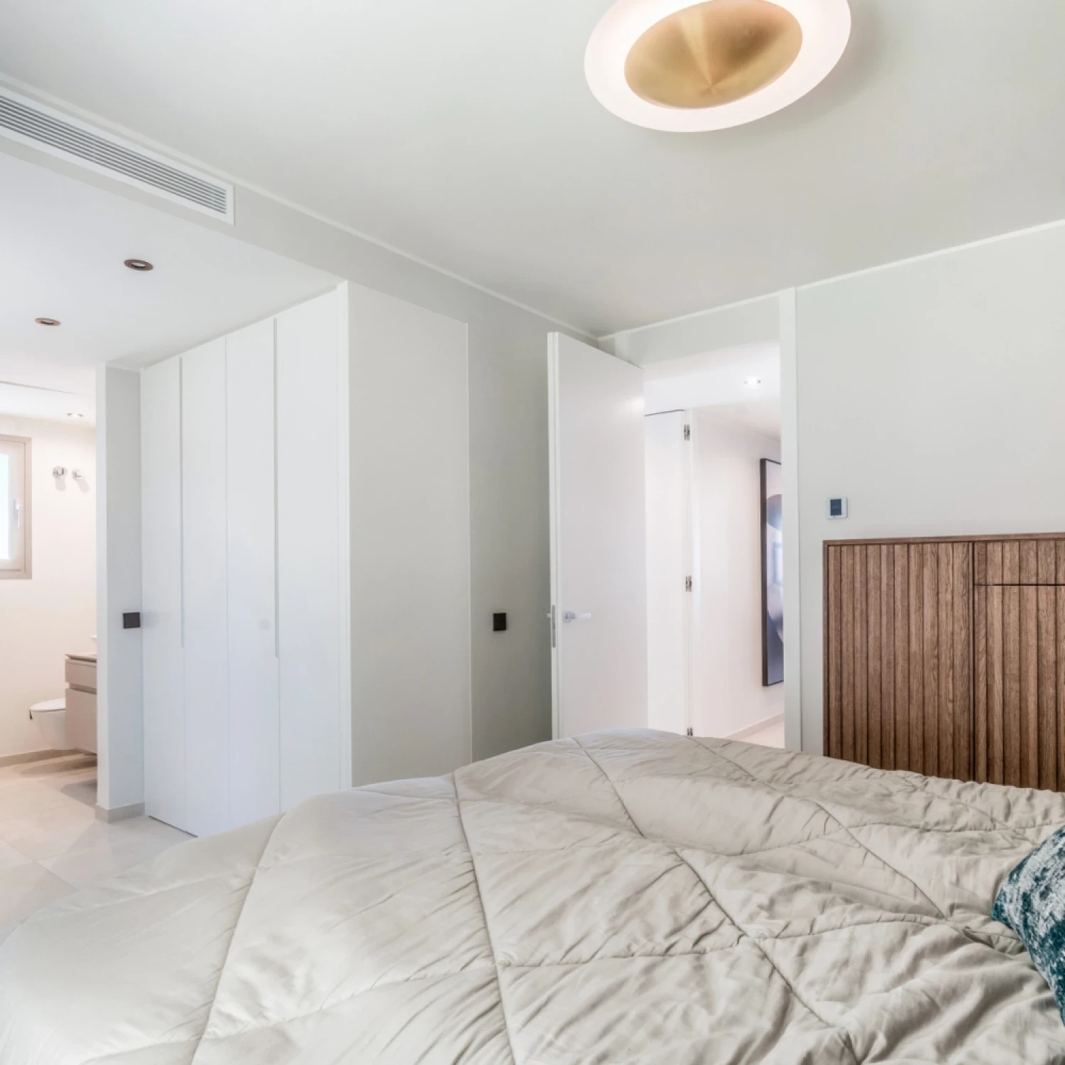 Click to open gallery