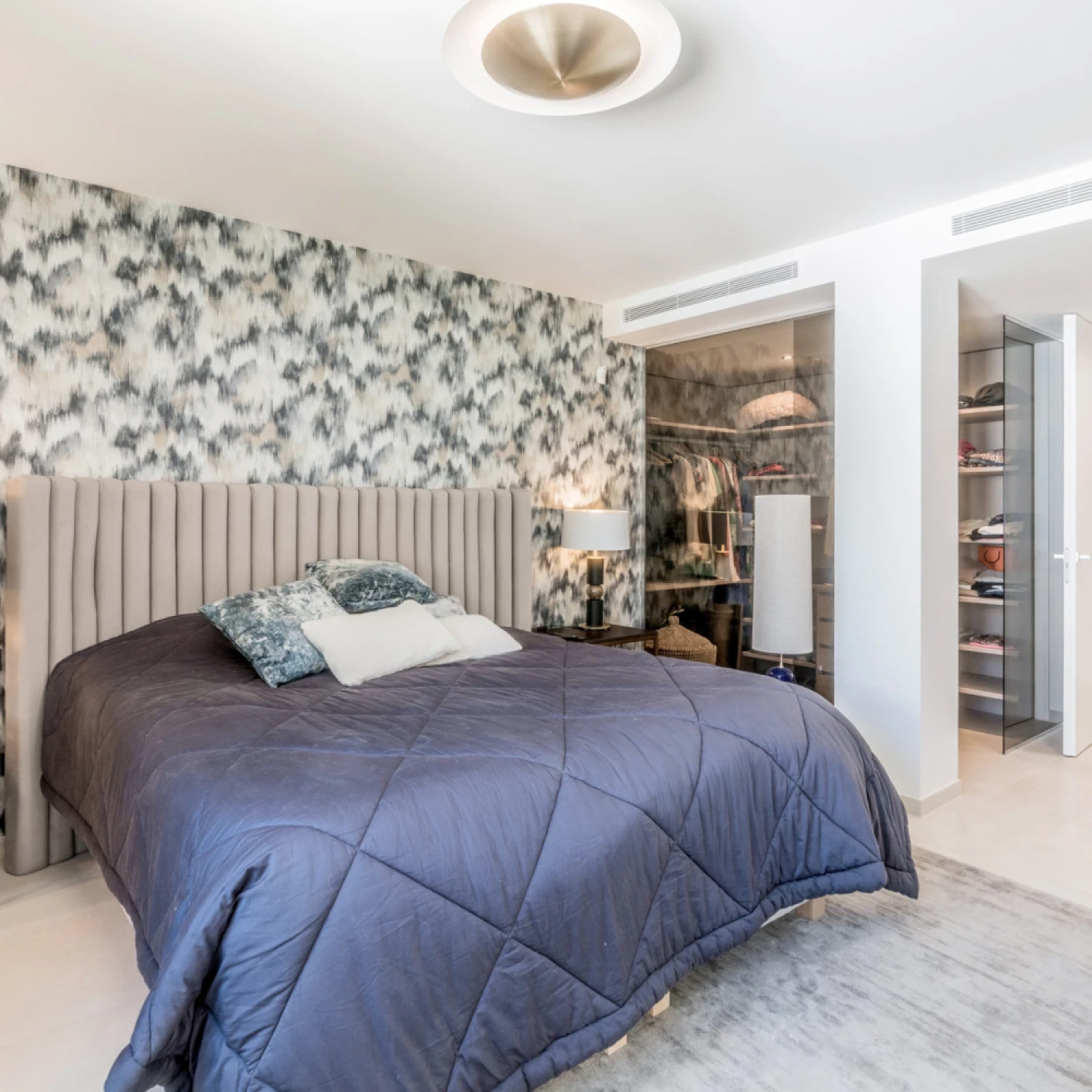 Click to open gallery