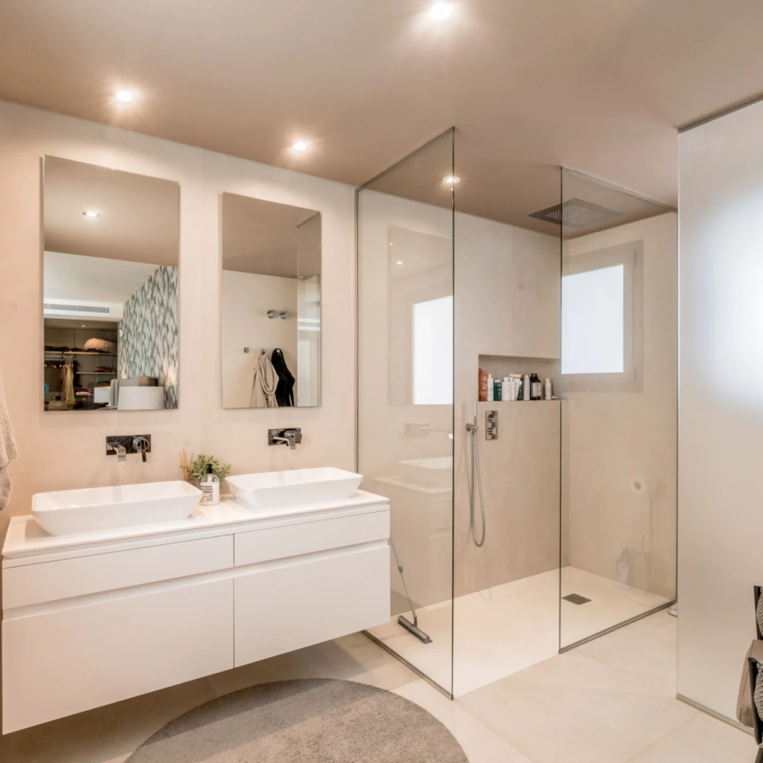 Click to open gallery