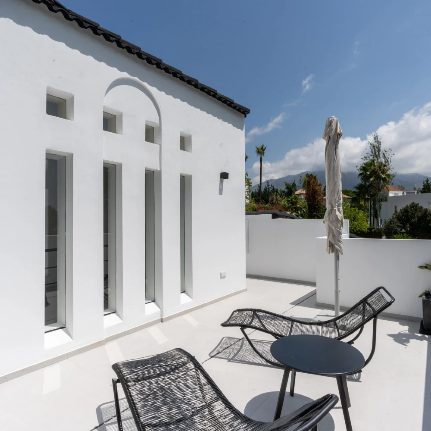 Click to open gallery