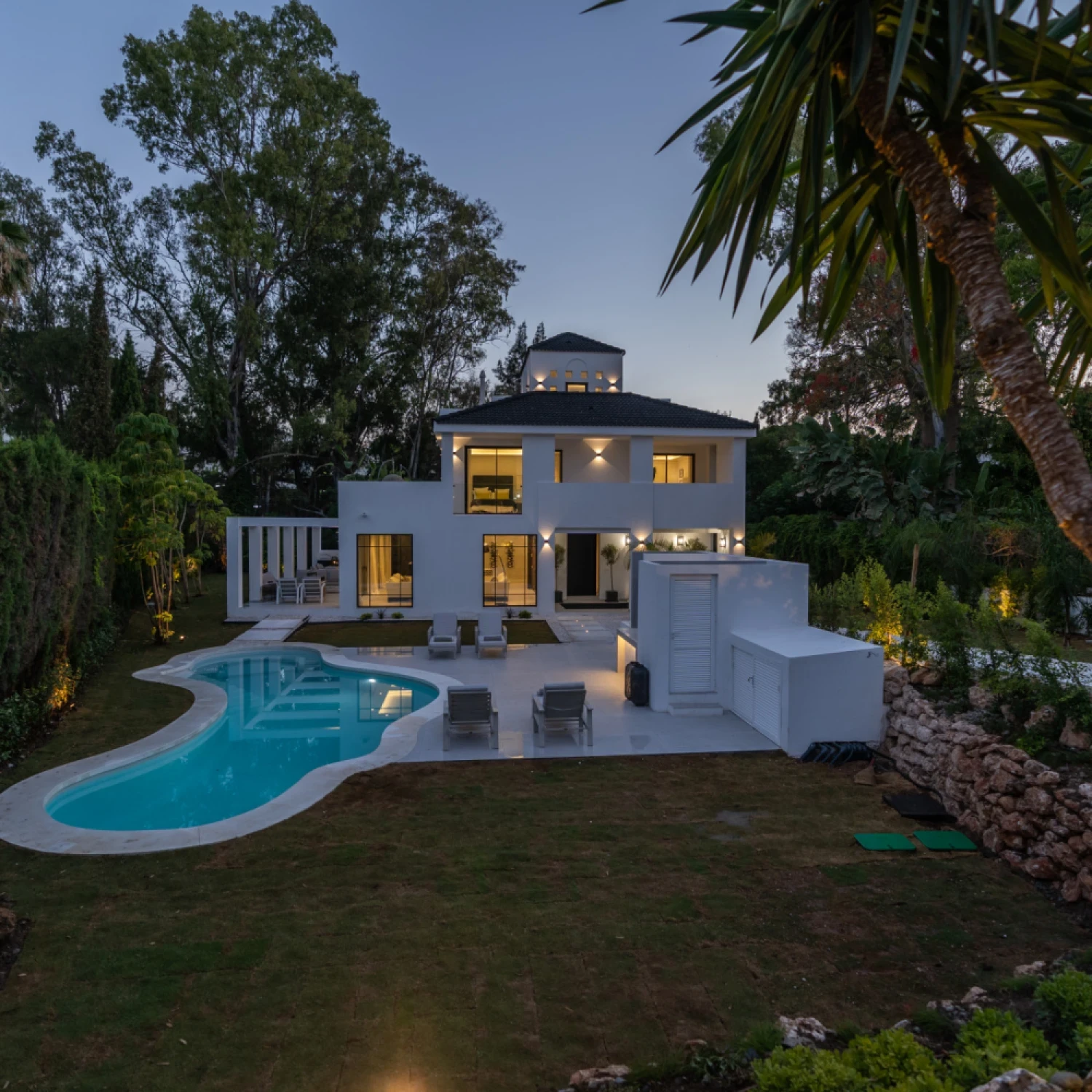 Click to open gallery