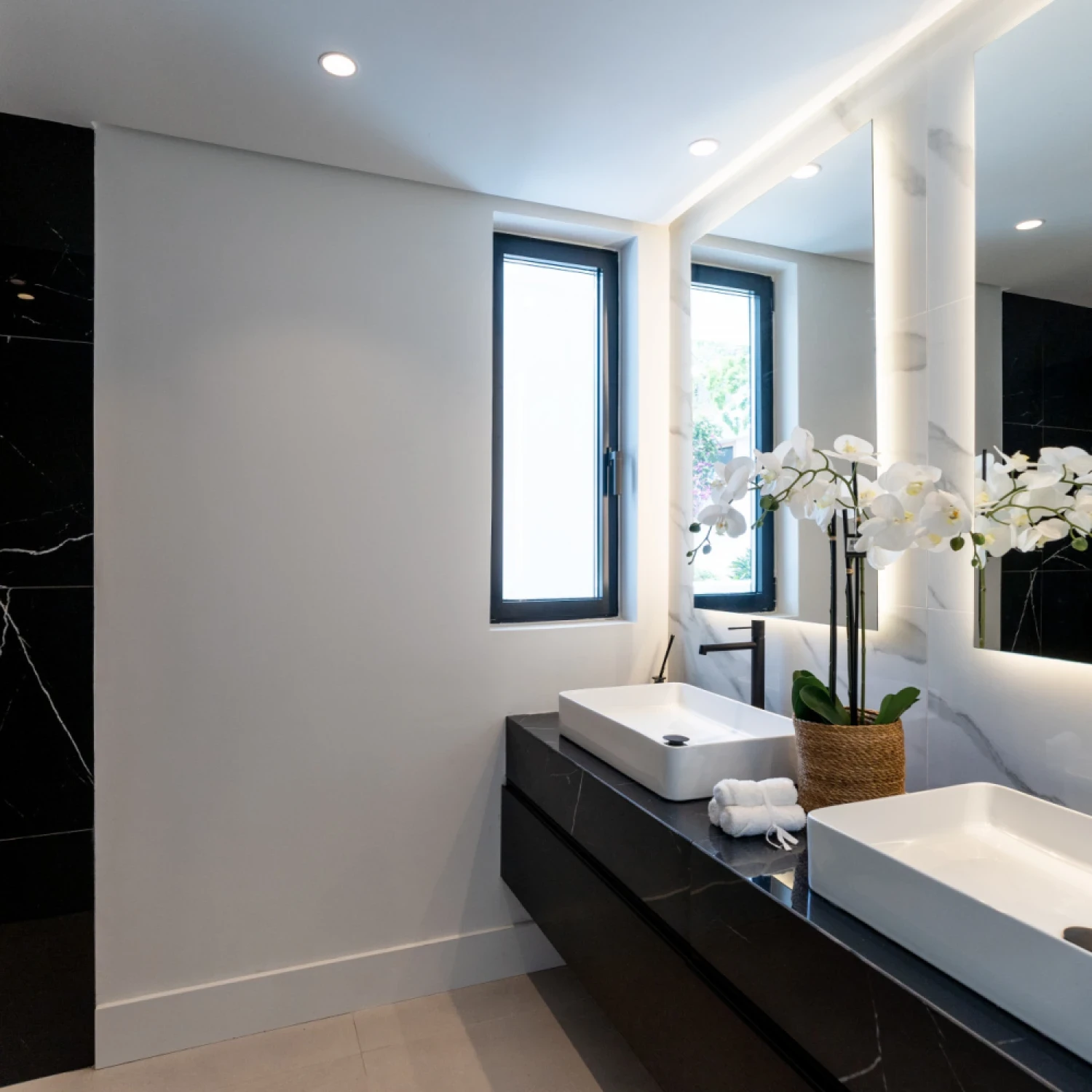 Click to open gallery