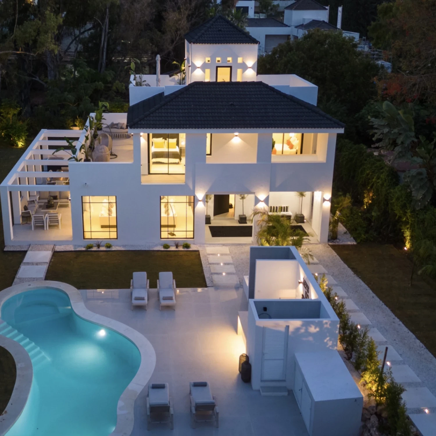 Click to open gallery