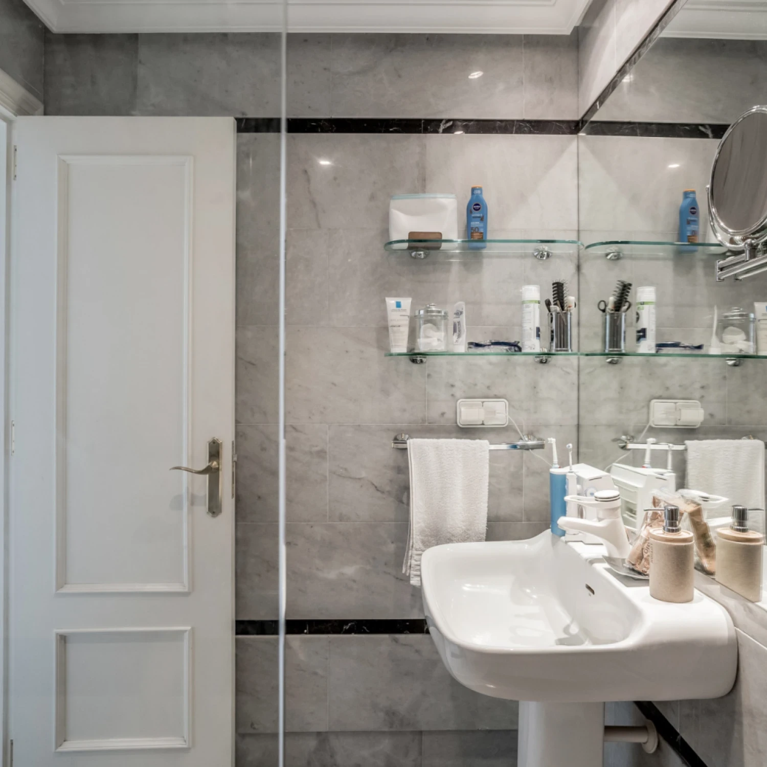 Click to open gallery