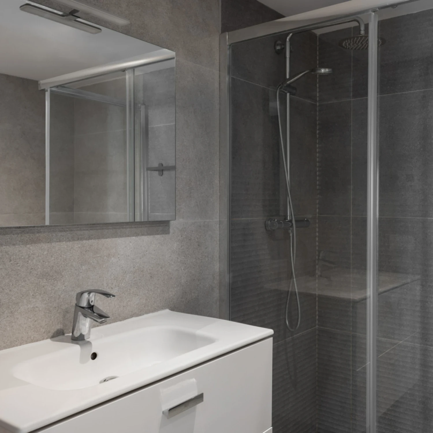 Click to open gallery