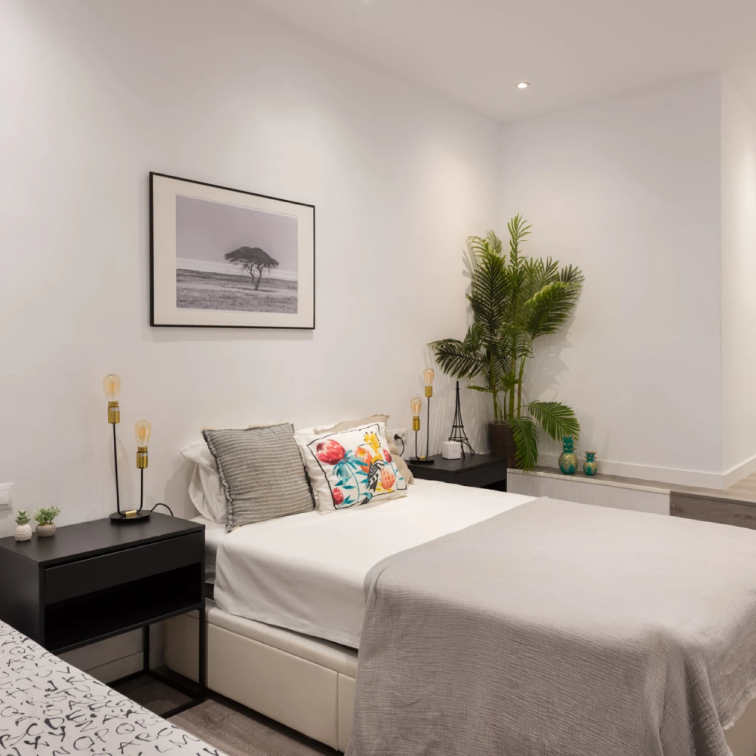 Click to open gallery