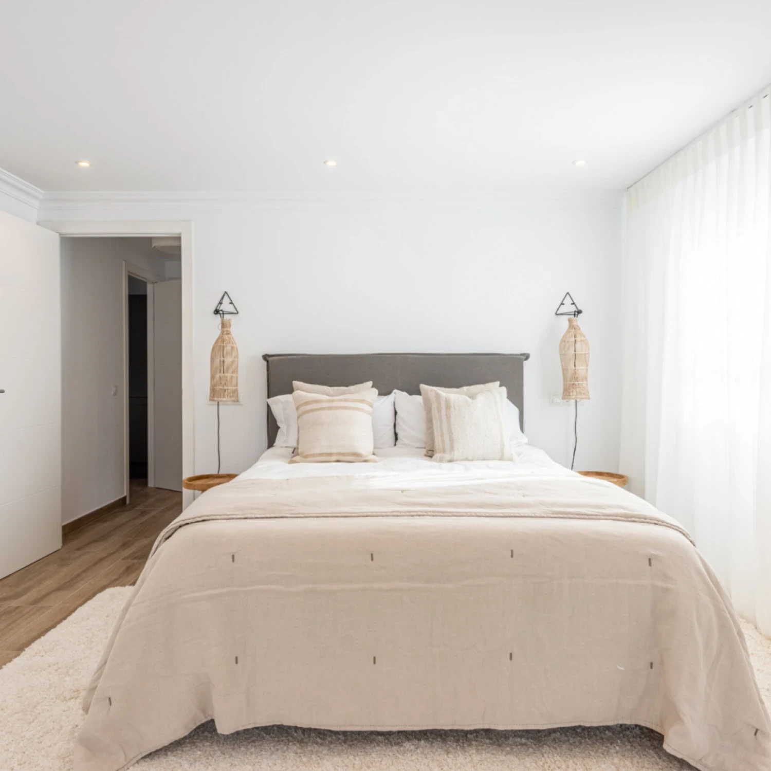 Click to open gallery