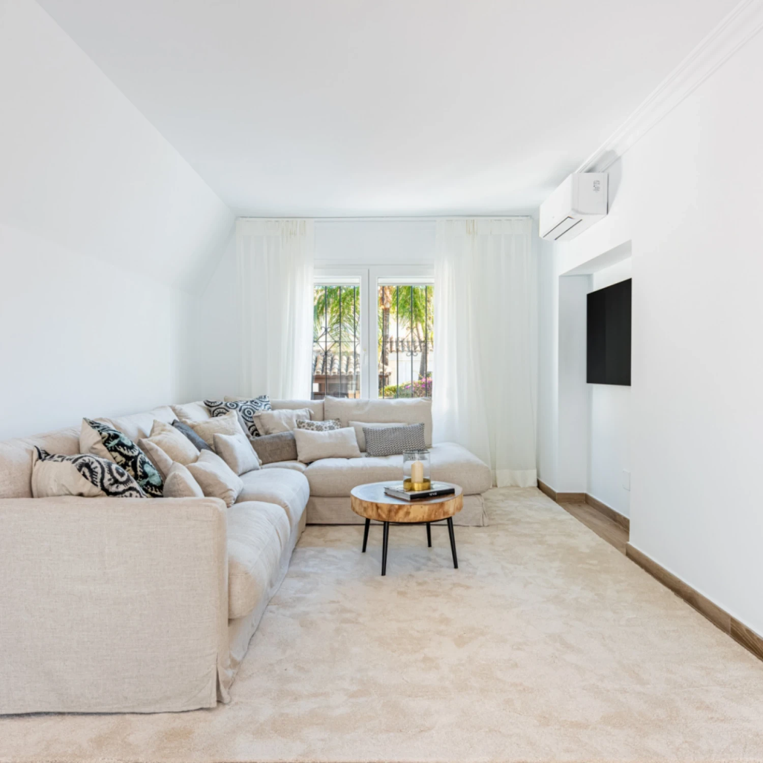 Click to open gallery