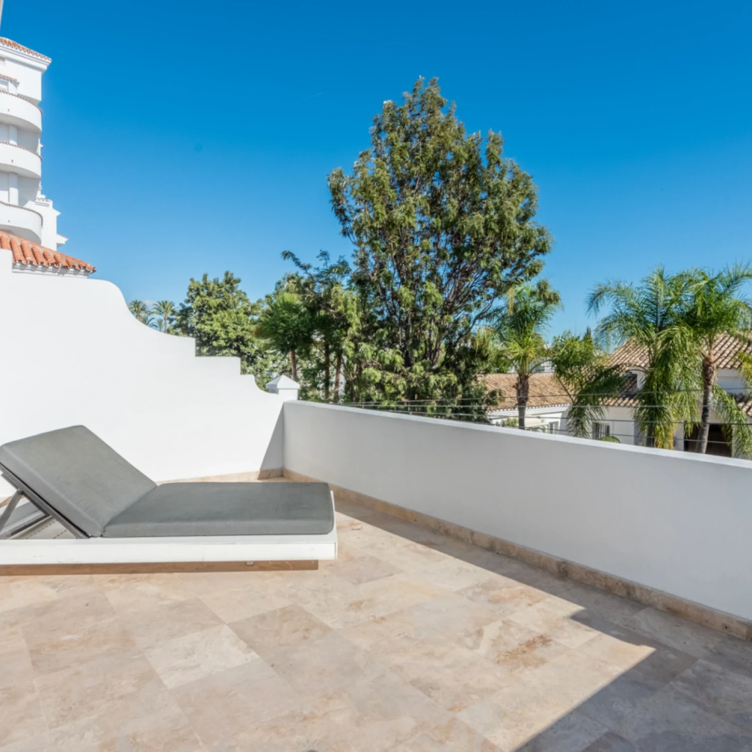 Click to open gallery