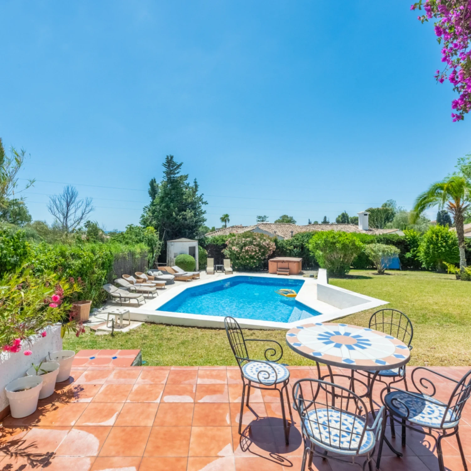 Click to open gallery