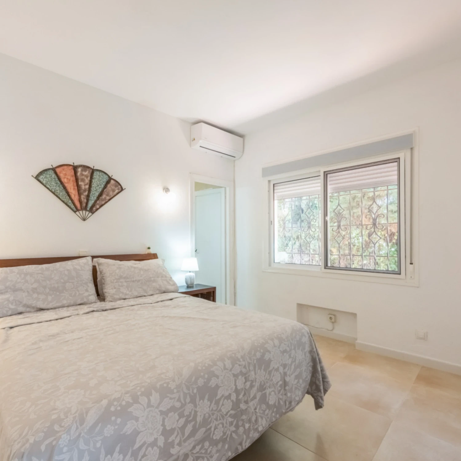 Click to open gallery