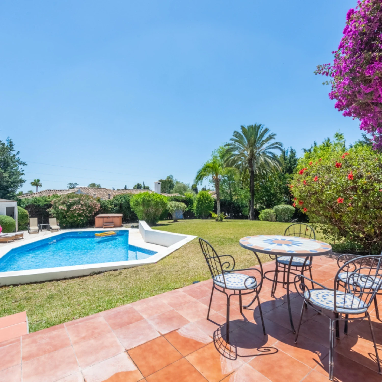 Click to open gallery