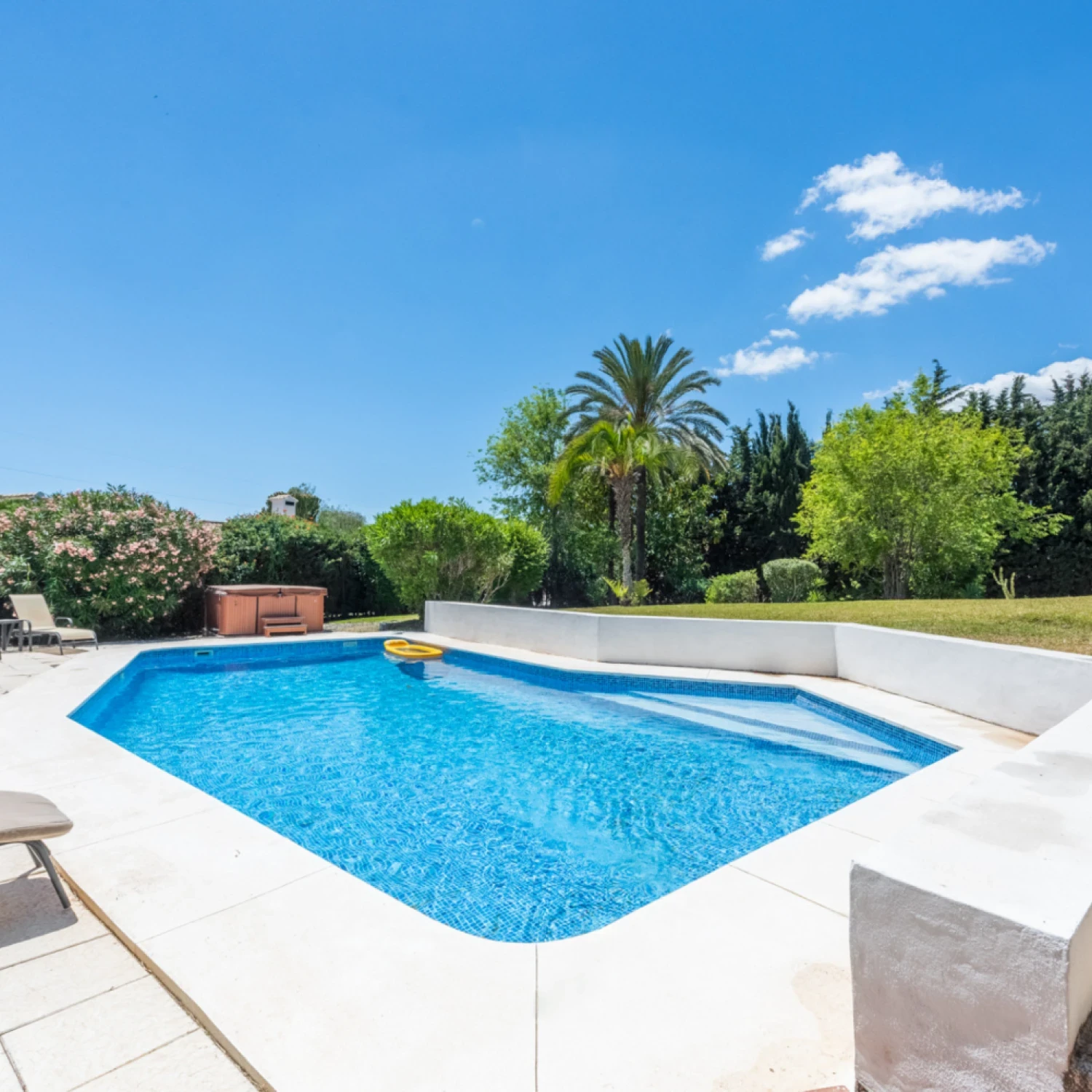 Click to open gallery